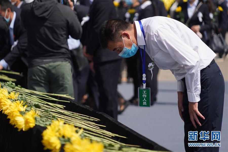 (社會)(1)西昌:送別撲火英雄