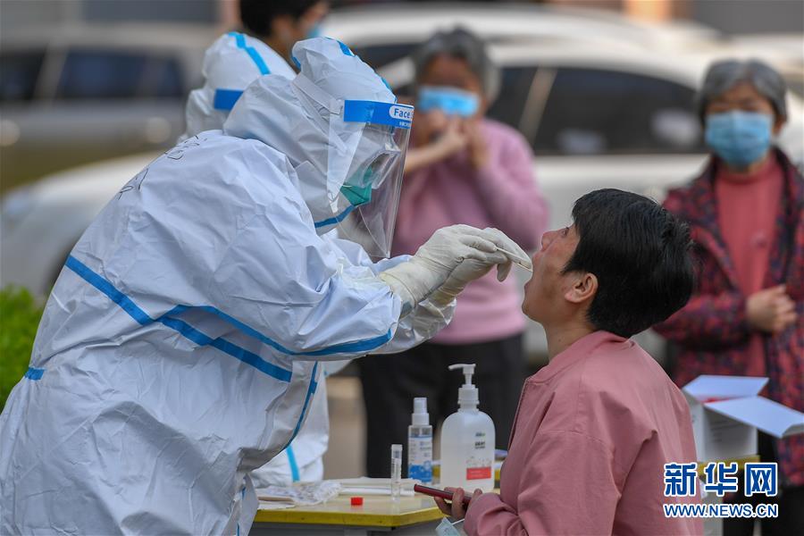 （新華全媒頭條·兩會(huì)精神看落實(shí)·圖文互動(dòng)）（5）整體謀劃、系統(tǒng)升級(jí)、全面提升——落實(shí)全國(guó)兩會(huì)精神織牢織密公共衛(wèi)生防護(hù)網(wǎng)