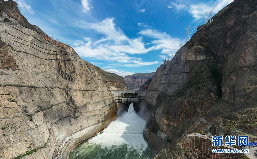 (新華全媒頭條·走向我們的小康生活·圖文互動)(10)綠染云嶺小康路——生態(tài)文明建設(shè)的云南實踐